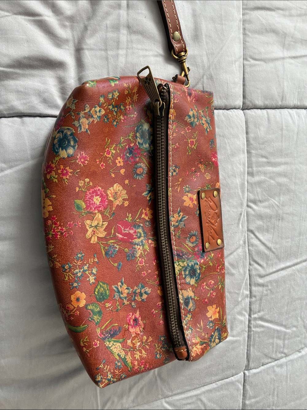 Patricia Nash Floral Print Wristlet Bag - Brown